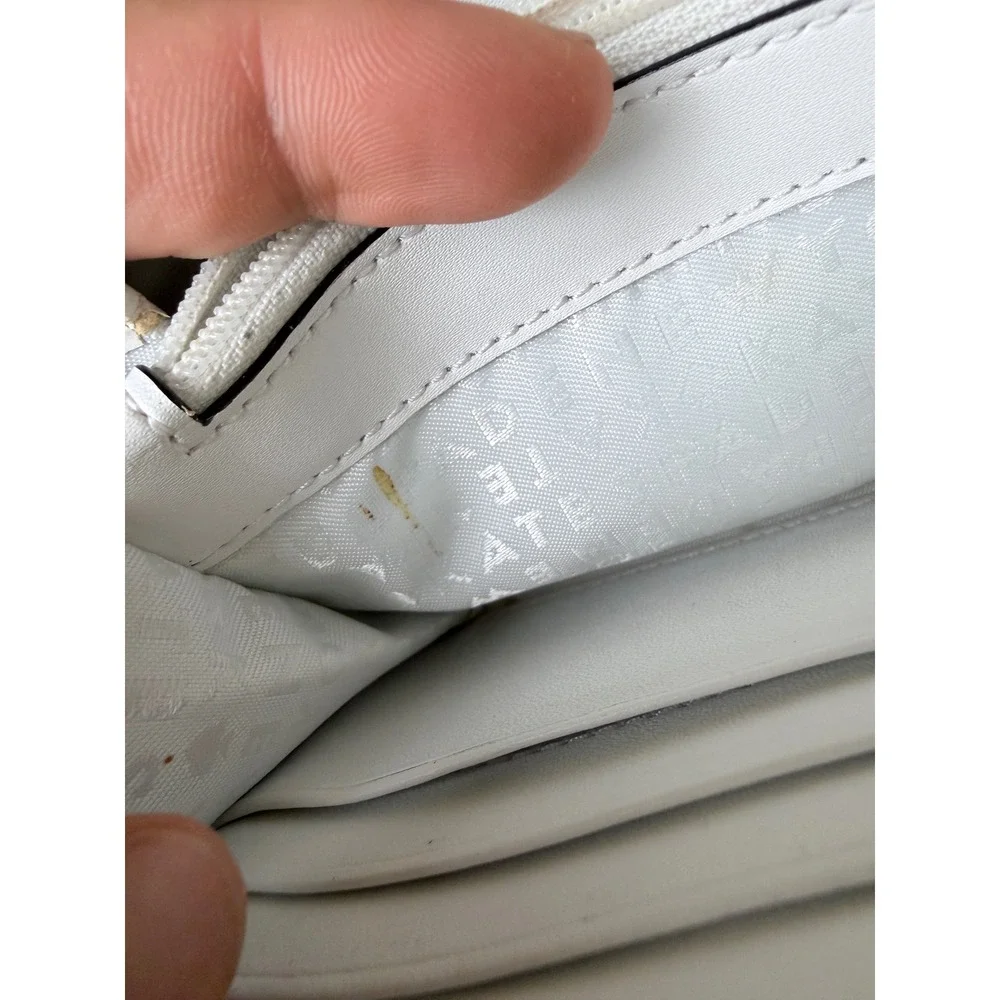 Kate Spade Wakefield Lane Neda White Clutch Zip-Around Wallet Wallets